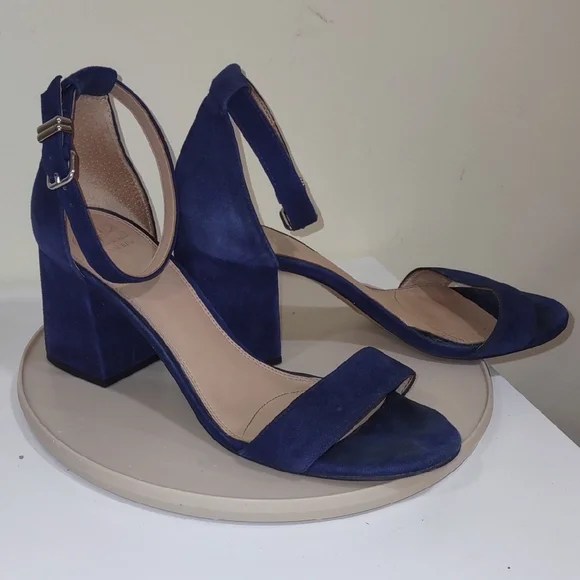 Gianni Bini Navy Blue Block Heel Sandals - Picture 3 of 6